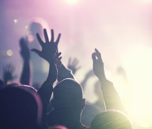 How do we see the coming King?